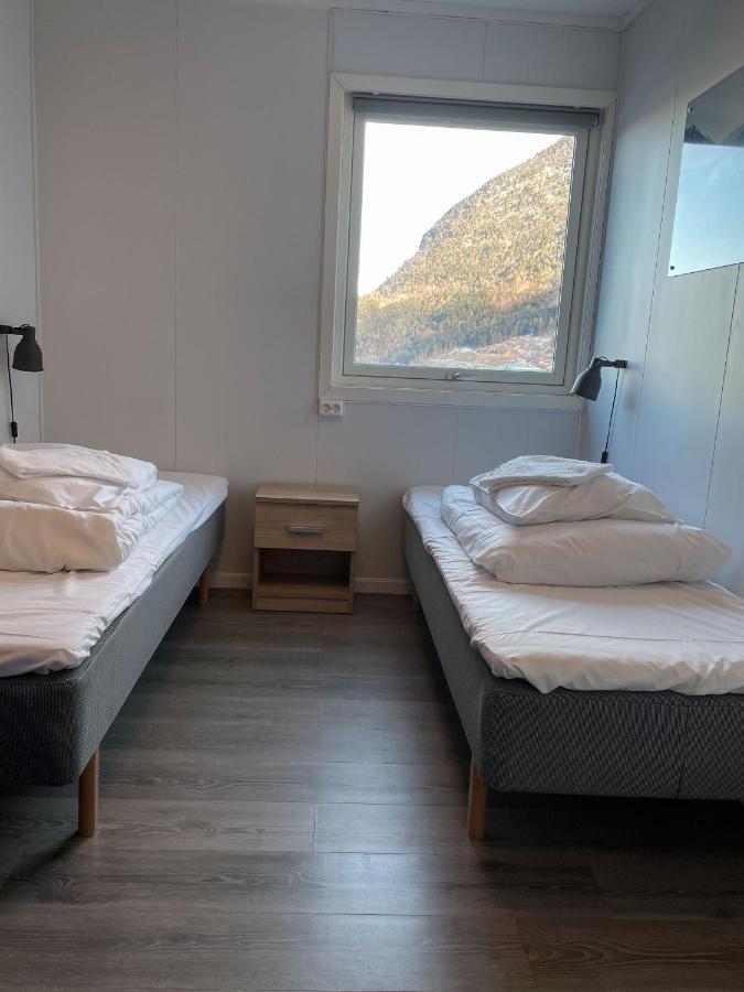 Hardangerpark As Hotel Кихсарвик Екстериор снимка